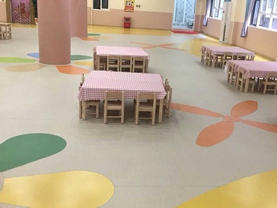 幼儿园儿童地板